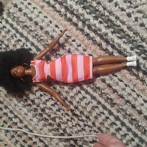 Curvy African American Fashionista Barbie Afro Doll Sneakers Mattel 2015